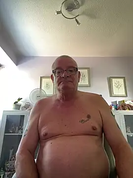 Garry831 online show from June 29, 9:37 am