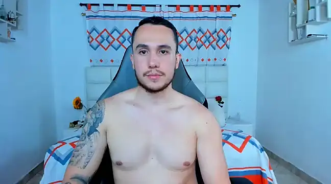 Snapshot of juan__jimenez chatting on December 11, 2:11 am juan jimenez online show from December 11, 2:11 am
