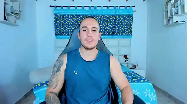 Snapshot of juan__jimenez chatting on February 1, 9:40 pm juan jimenez online show from February 1, 9:40 pm