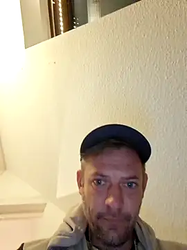 Snapshot of Percy_ohv chatting on October 1, 6:12 pm Percy ohv online show from October 1, 6:12 pm