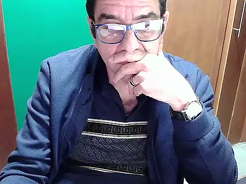 Snapshot of FernandoReuterG chatting on October 13, 2:06 am FernandoReuterG online show from October 13, 2:06 am