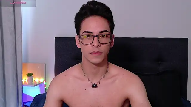 aodaboyyy online show from February 5, 1:29 pm