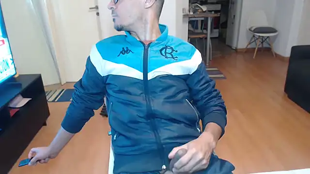 guachin hunk online show from June 16, 10:56 pm
