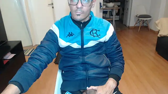 guachin hunk online show from June 22, 4:30 am