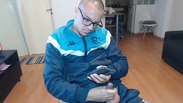 guachin hunk online show from June 7, 3:02 am