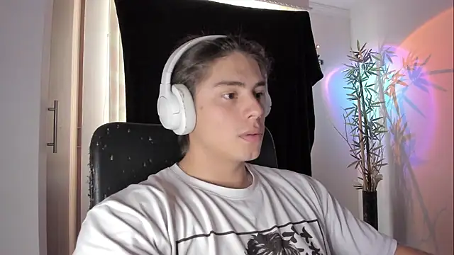 Giordano Russo online show from April 25, 7:33 pm