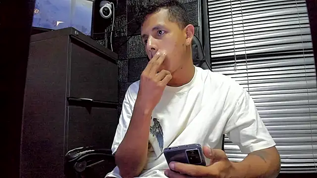 boy bigcock24cm online show from July 25, 12:07 am