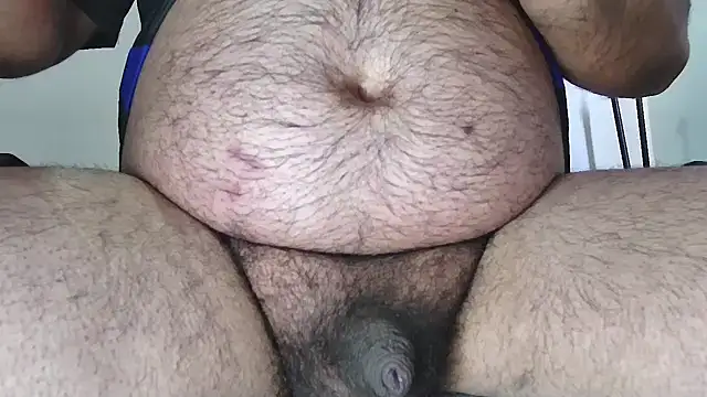 Snapshot of ChubbyLatin_ chatting on February 12, 2:21 pm ChubbyLatin online show from February 12, 2:21 pm
