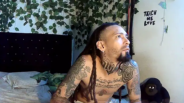 caribbeanlover1 online show from July 18, 2:44 pm