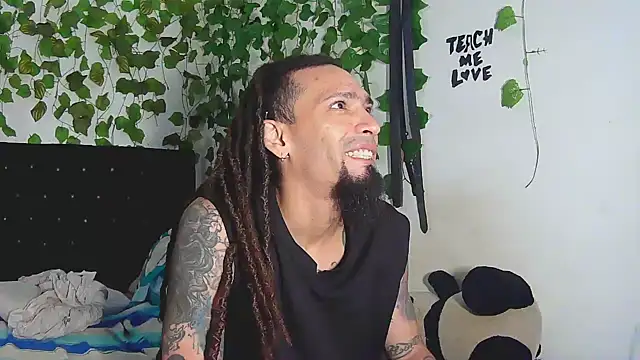 Snapshot of caribbeanlover1 chatting on October 9, 12:43 pm caribbeanlover1 online show from October 9, 12:43 pm