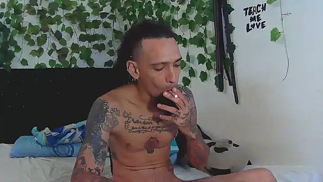Snapshot of caribbeanlover1 chatting on September 22, 1:21 pm caribbeanlover1 online show from September 22, 1:21 pm