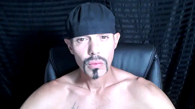 Snapshot of ThickD2C chatting on March 22, 10:37 pm ThickD2C online show from March 22, 10:37 pm