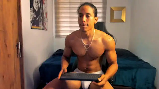 Liam V online show from December 5, 12:22 pm