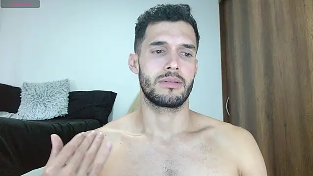 Snapshot of Noah_jhonsonn chatting on February 24, 11:10 am Noah jhonsonn online show from February 24, 11:10 am