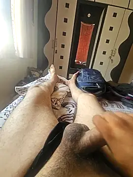 hornydick4you online show from December 18, 6:31 am