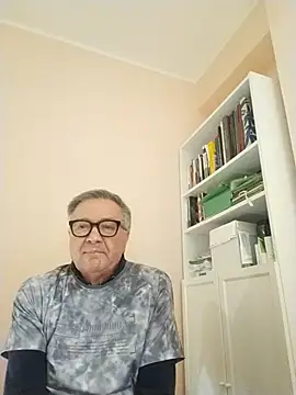 YOU6me online show from January 5, 5:27 pm