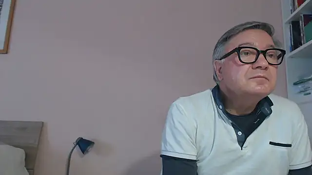 YOU6me online show from February 6, 11:18 am