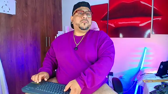 Snapshot of jacoob_woods chatting on September 21, 2:12 am jacoob woods online show from September 21, 2:12 am