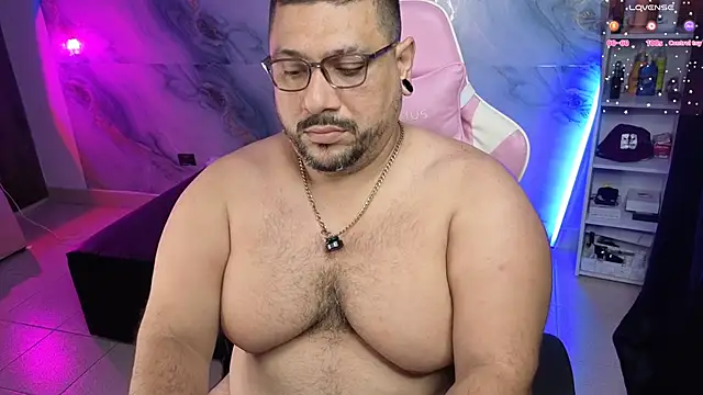 jacoob woods online show from April 18, 8:09 pm