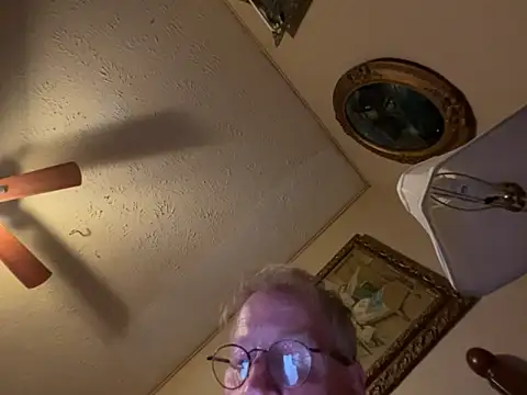 jck1m0t online show from April 24, 12:35 am