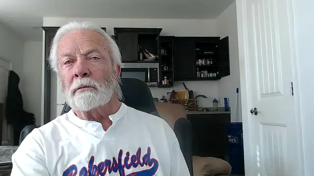 Snapshot of rockpoint69 chatting on December 18, 8:47 pm rockpoint69 online show from December 18, 8:47 pm