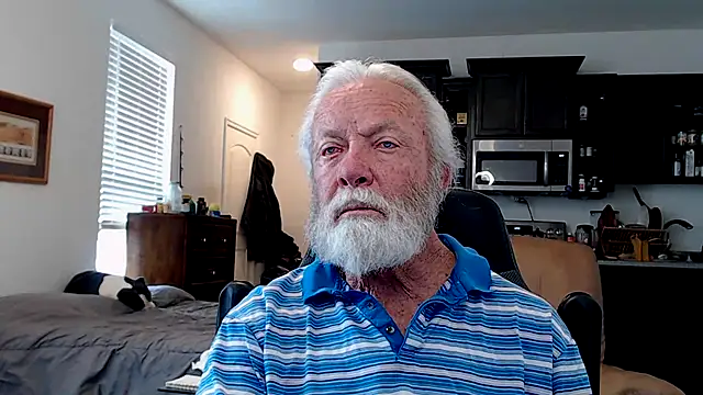 Snapshot of rockpoint69 chatting on February 12, 6:51 pm rockpoint69 online show from February 12, 6:51 pm