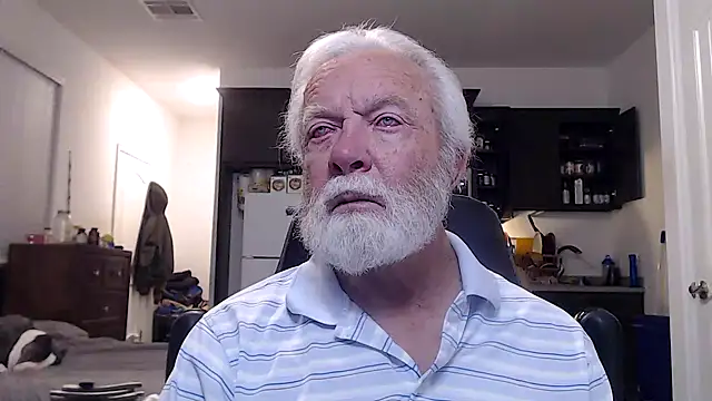 Snapshot of rockpoint69 chatting on January 17, 6:15 am rockpoint69 online show from January 17, 6:15 am