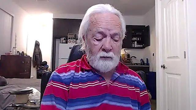 Snapshot of rockpoint69 chatting on January 8, 9:32 am rockpoint69 online show from January 8, 9:32 am