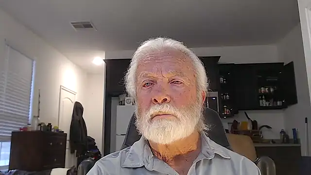 Snapshot of rockpoint69 chatting on January 3, 11:33 pm rockpoint69 online show from January 3, 11:33 pm
