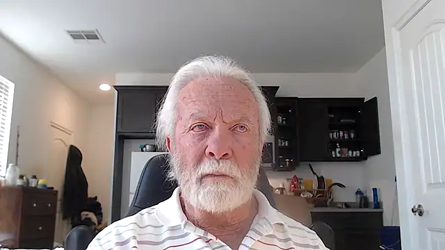 Snapshot of rockpoint69 chatting on December 11, 7:54 pm rockpoint69 online show from December 11, 7:54 pm