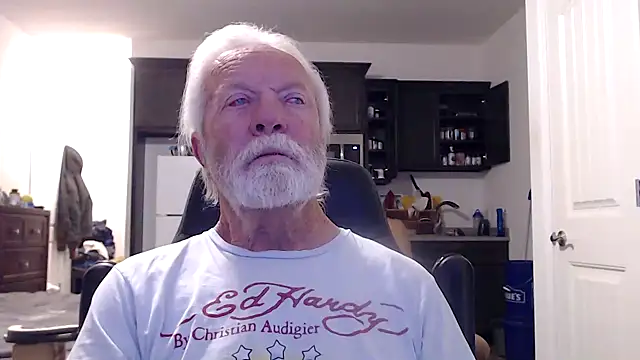 Snapshot of rockpoint69 chatting on December 12, 7:19 am rockpoint69 online show from December 12, 7:19 am