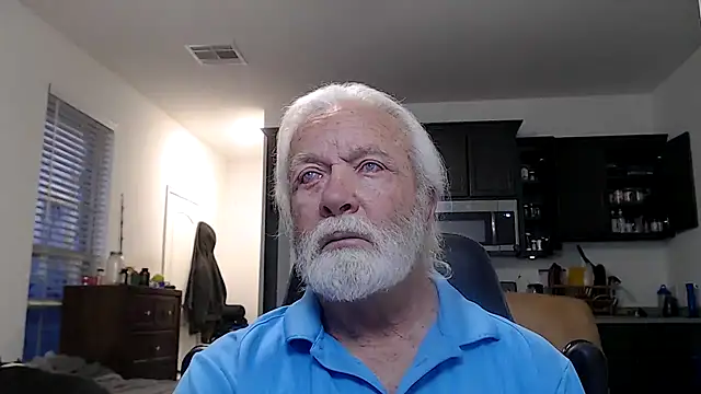 Snapshot of rockpoint69 chatting on January 3, 1:25 pm rockpoint69 online show from January 3, 1:25 pm