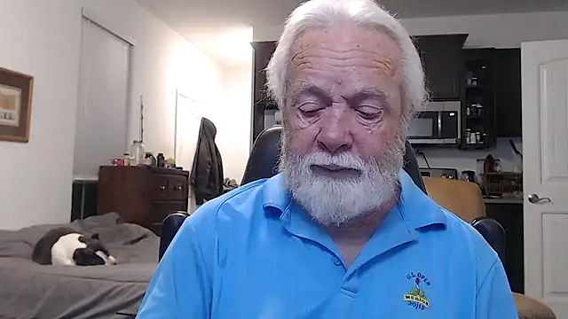 Snapshot of rockpoint69 chatting on February 1, 6:21 am rockpoint69 online show from February 1, 6:21 am
