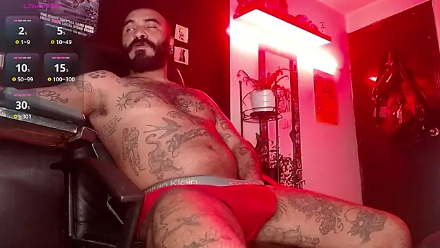 Snapshot of damian__darkside chatting on October 18, 1:32 am damian darkside online show from October 18, 1:32 am
