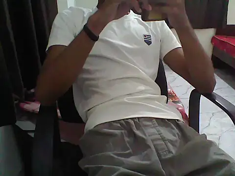 Snapshot of sour_rabh chatting on October 18, 5:29 pm sour rabh online show from October 18, 5:29 pm