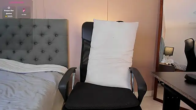 Sweet Alessandre online show from April 23, 8:11 pm