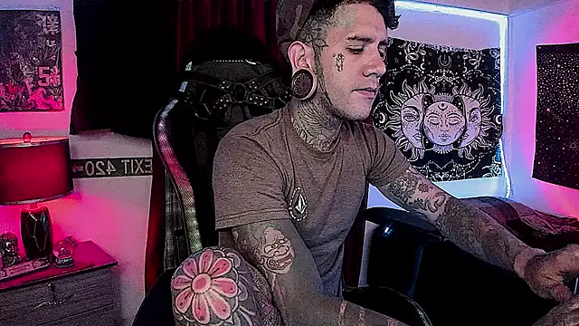 josh  ackerman online show from December 9, 5:29 am