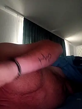 Adry1986 online show from October 2, 4:38 am