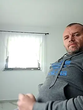 Adry1986 online show from October 9, 8:41 am