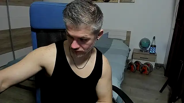 RobbyShawz online show from March 27, 8:26 am