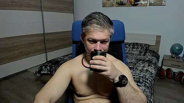 RobbyShawz online show from April 23, 5:01 am