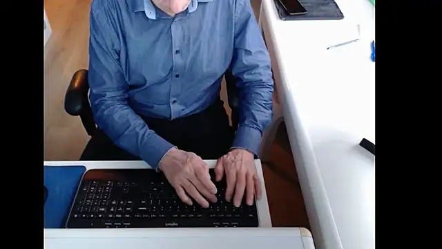 dutchpornking online show from December 16, 8:10 am