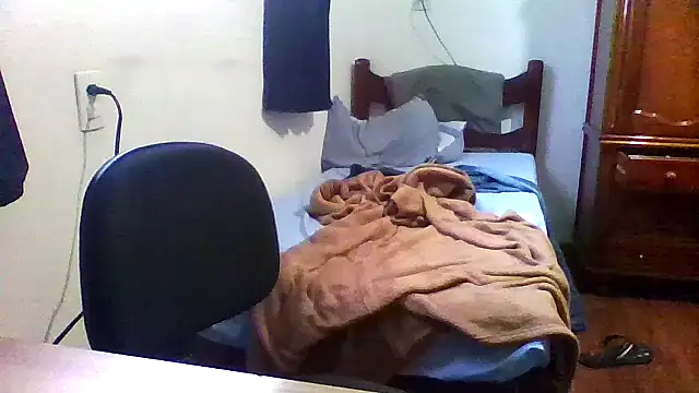 SAFADINHO-25 online show from February 4, 9:10 pm