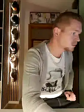 Playbunniboy online show from December 19, 4:57 pm