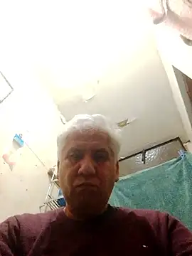 Momlover2022 online show from April 27, 3:47 am