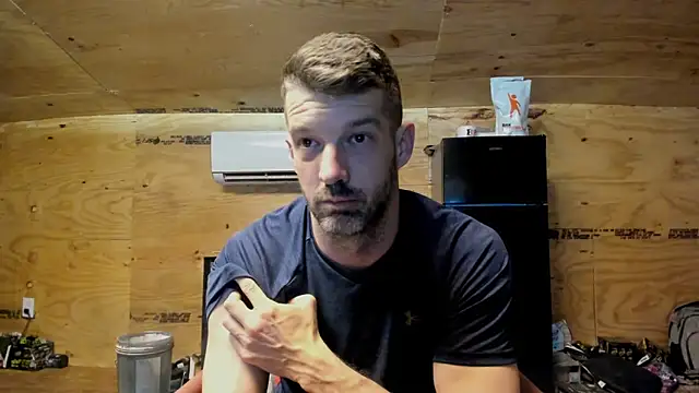 Snapshot of Kenny_Kyle chatting on October 3, 1:10 am Kenny Kyle online show from October 3, 1:10 am