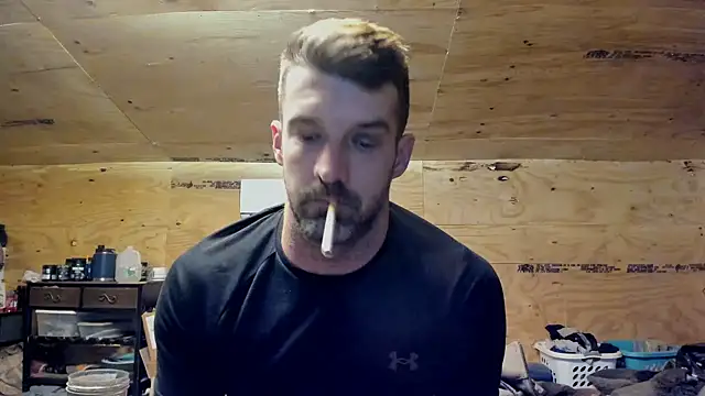 Snapshot of Kenny_Kyle chatting on December 8, 1:35 am Kenny Kyle online show from December 8, 1:35 am