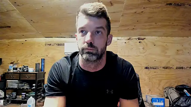 Snapshot of Kenny_Kyle chatting on January 8, 1:32 am Kenny Kyle online show from January 8, 1:32 am