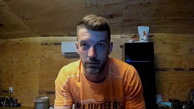 Snapshot of Kenny_Kyle chatting on October 1, 12:58 am Kenny Kyle online show from October 1, 12:58 am