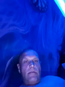 laller1979 online show from April 18, 2:02 am